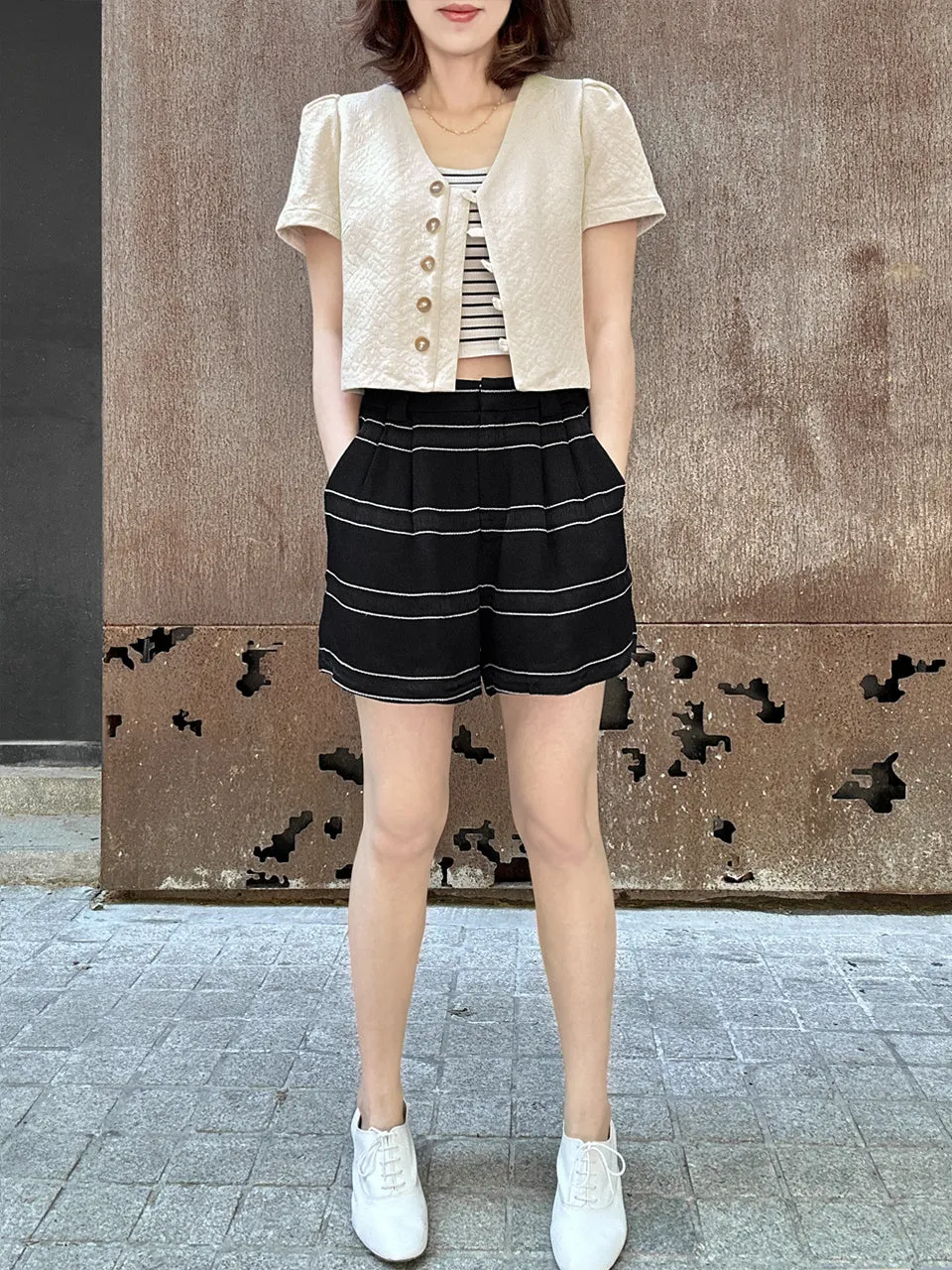 Black Stripe Pleated Detail Breezy Light-weighted Shorts