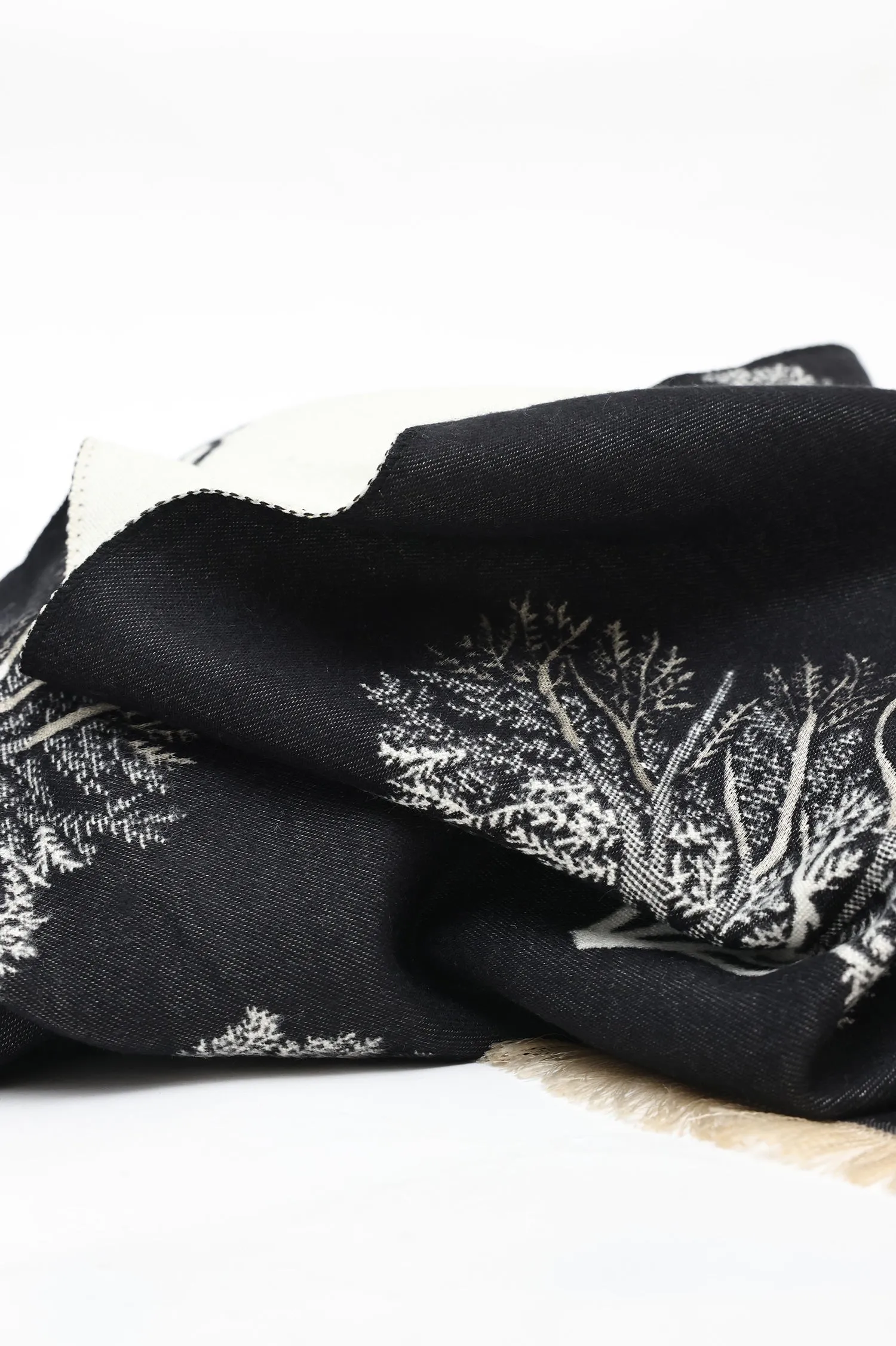 BOTANICAL PRINT REVERSIBLE SCARF-BEIGE-BLACK