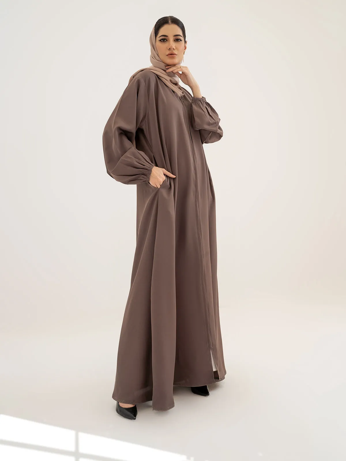 ELORA ABAYA