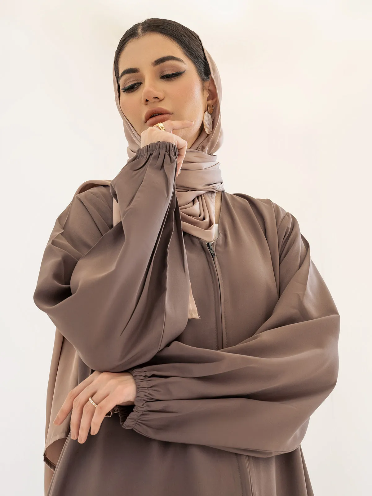 ELORA ABAYA